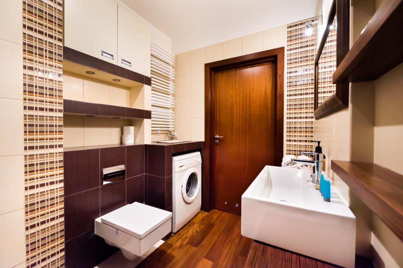 Bemowo Green Wood Apartment ワルシャワ エクステリア 写真