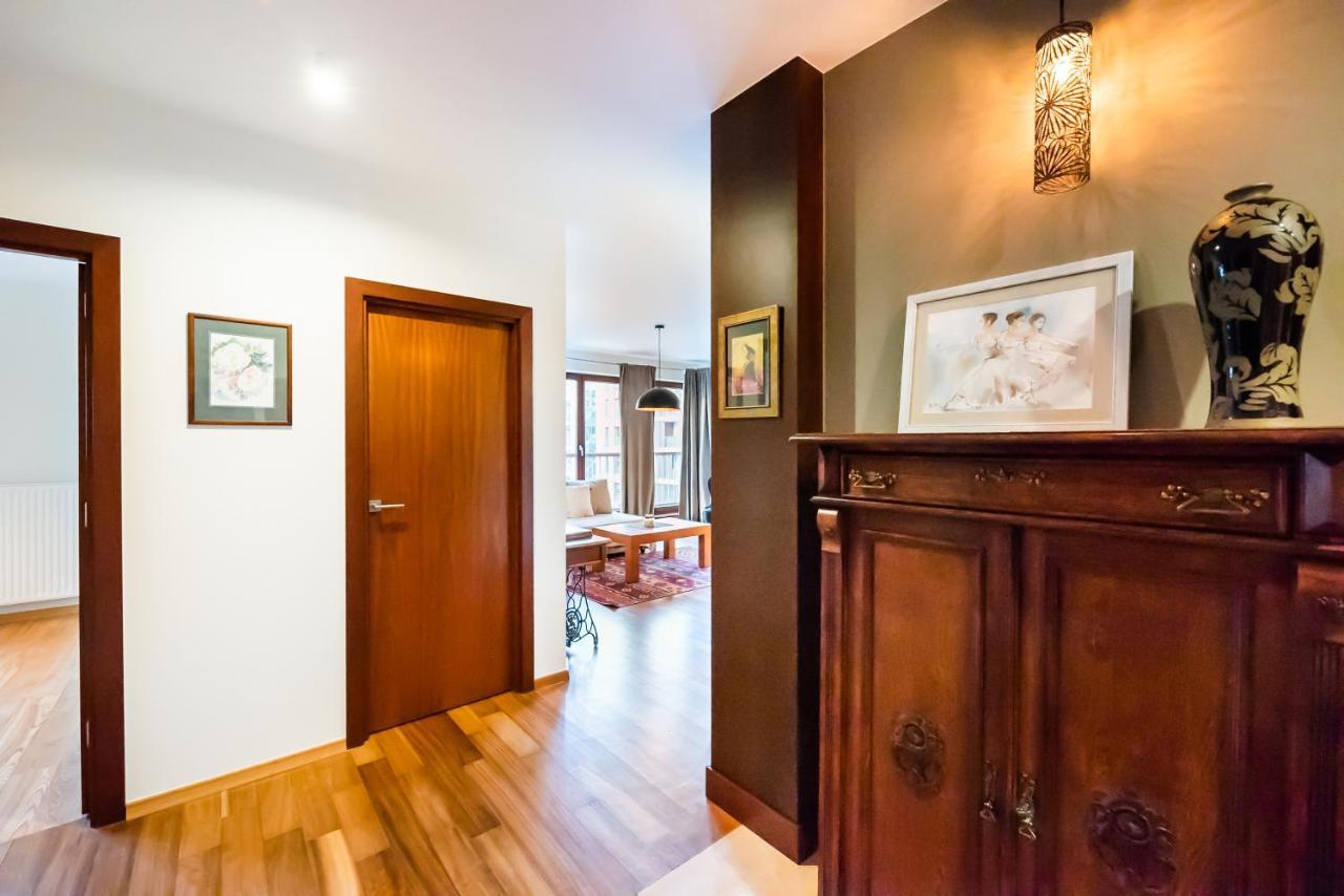 Bemowo Green Wood Apartment ワルシャワ エクステリア 写真